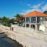 Apartamento Laura, No 1 Maslenica