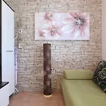 Apartament Laura, No 1 *