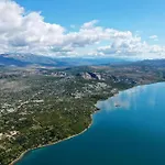 Laura, No 1 Maslenica