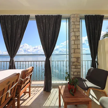 Appartement Laura, No 1