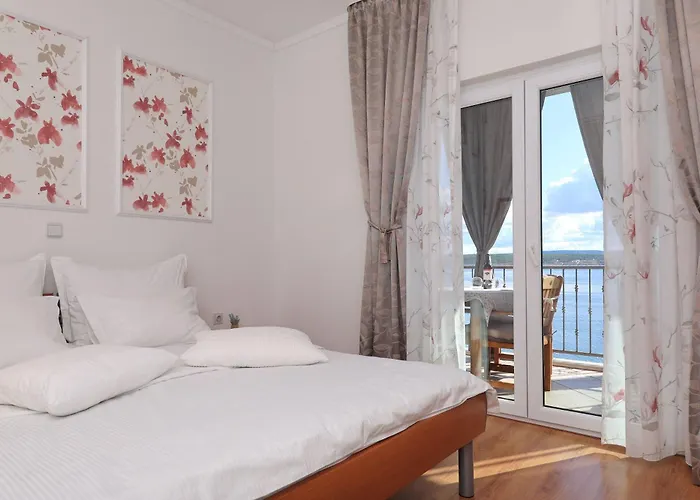 Laura, No 1 Апартаменты