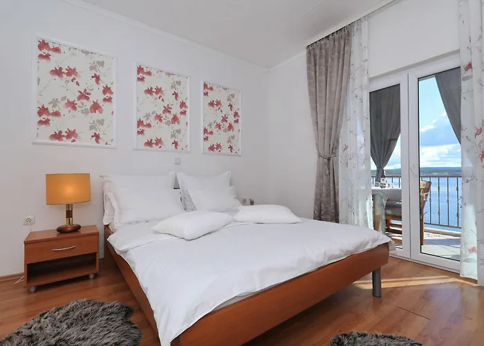 Laura, No 1 Апартаменты *